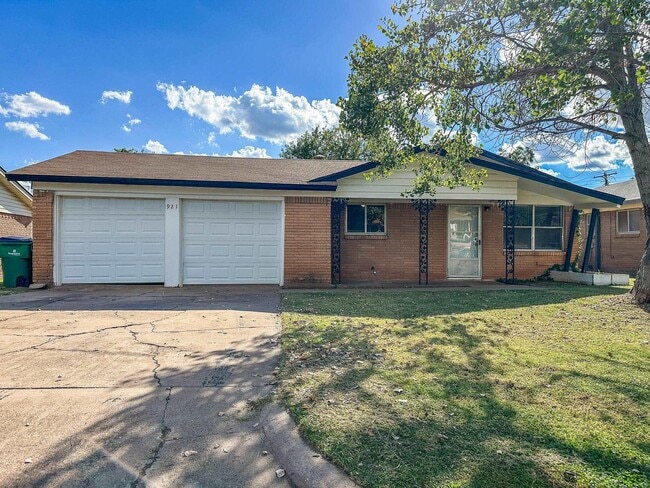 property at 921 Van Horn St