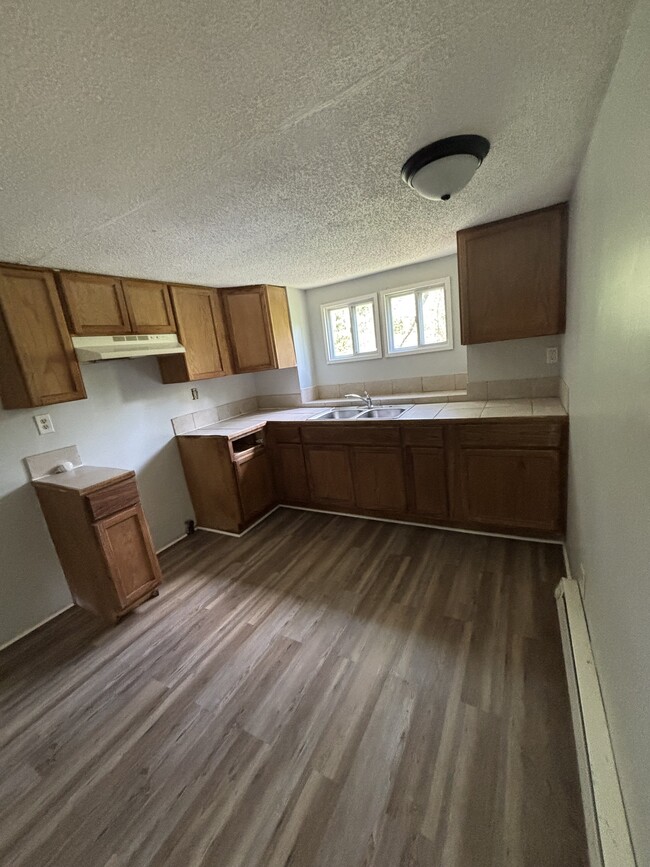 211 Cherry Tree Dr in Asheville, NC - Building Photo - Building Photo