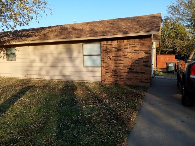 property at 2017 Martin Ave
