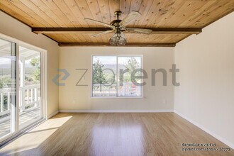 14520 Hardtree Dr in Lake Hughes, CA - Building Photo - Building Photo