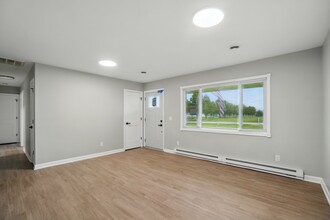 6877 County Road 45 in Alger, OH - Building Photo - Building Photo