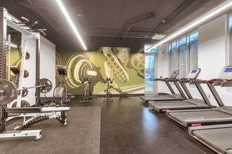 Erin Condos Apartments in Montréal, QC - Building Photo - Building Photo