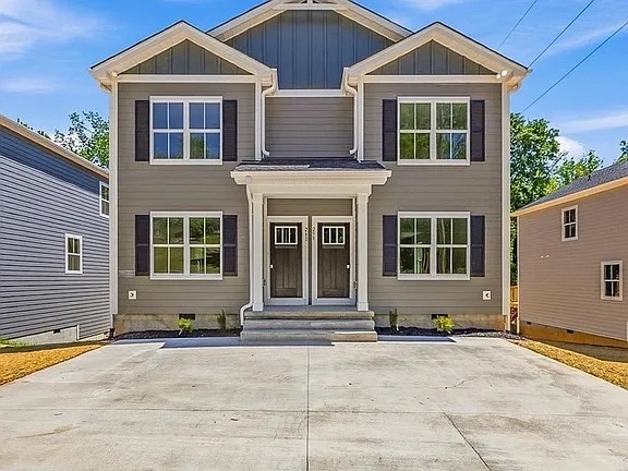 property at 261 Vanderbilt Rd