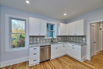 38 Washburn St in Boston, MA - Building Photo - Building Photo