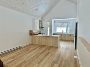 28 Chem. de la Promenade in Lac-Ste-Marie, QC - Building Photo - Building Photo