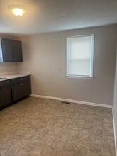 108 Parker Ave in Liverpool, NY - Building Photo - Building Photo