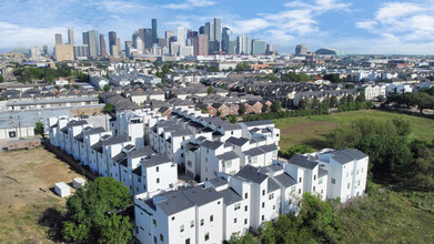 1815 Elite Dr in Houston, TX - Foto de edificio - Building Photo