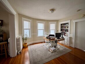 100 Conwell Ave, Unit 2 in Somerville, MA - Building Photo - Building Photo