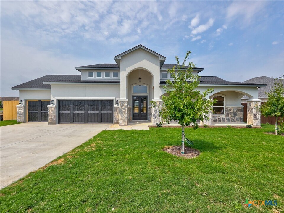 505 Magan Ln in Jarrell, TX - Foto de edificio