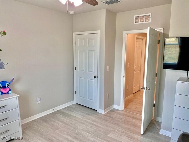 property at 1828 NW 5th Pl