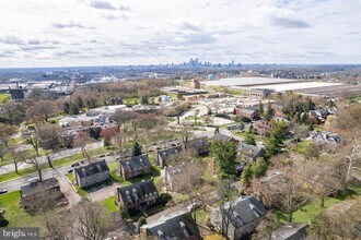 2828 Midvale Ave in Philadelphia, PA - Building Photo - Building Photo