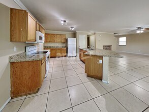 8621 N 68th Ln in Peoria, AZ - Building Photo - Building Photo