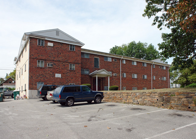 Hallowell Court in Conshohocken, PA - Building Photo - Building Photo