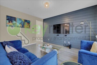 3843 Bridgemeadow Way in Sacramento, CA - Building Photo - Building Photo