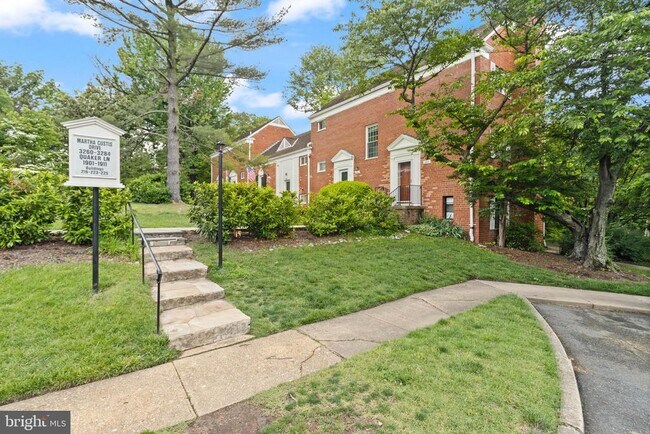 3282 Martha Custis Dr in Alexandria, VA - Building Photo - Building Photo