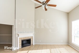 5320 Faireast Ct in Arlington, TX - Foto de edificio - Building Photo