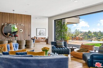 1030 Somera Rd in Los Angeles, CA - Building Photo - Building Photo