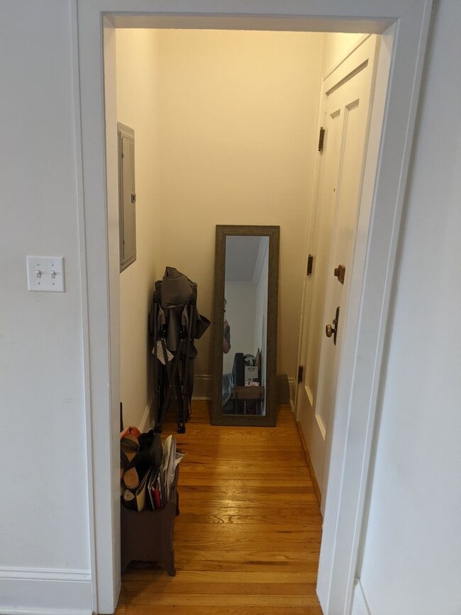 6439 N Newgard Ave in Chicago, IL - Building Photo - Building Photo