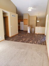 Pineview Townhomes in Pine Island, MN - Building Photo - Building Photo