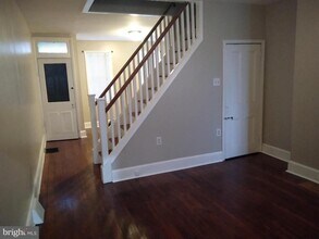 224 Watkins St in Philadelphia, PA - Building Photo - Building Photo