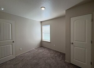 2412 FM 1113, Unit B in Copperas Cove, TX - Foto de edificio - Building Photo