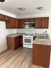 347 S Maple Ave in Rialto, CA - Foto de edificio - Building Photo