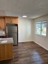 1412 N Cherry St in Chico, CA - Foto de edificio - Building Photo