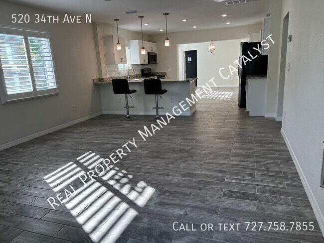 520 34th Ave N in St. Petersburg, FL - Building Photo - Building Photo