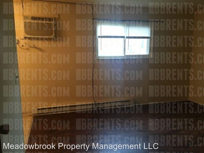 2 Hampshire Ct in Hamilton, OH - Building Photo - Building Photo