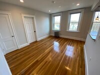 324 Chestnut Hill Ave photo'