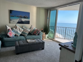 9650 S Ocean Dr in Jensen Beach, FL - Building Photo - Building Photo