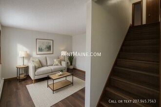 2 Hartley St in Lewiston, ME - Foto de edificio - Building Photo