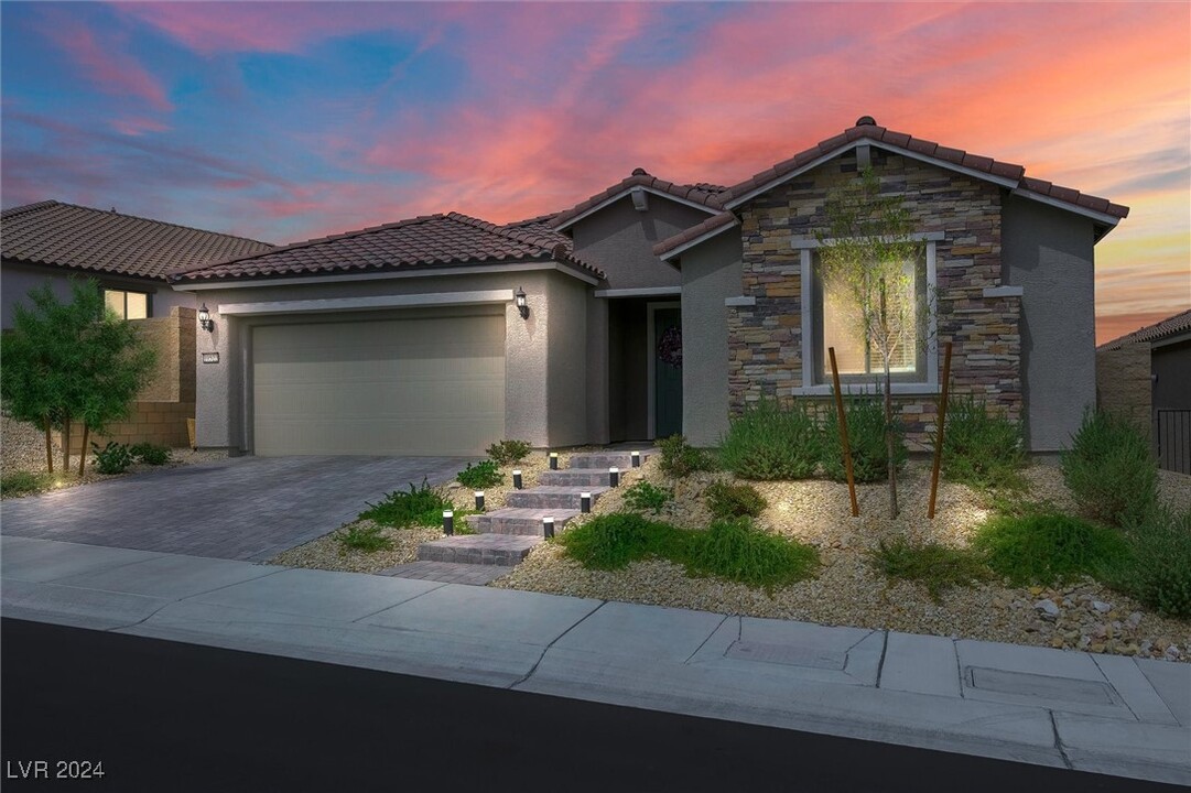 10522 Skye Arroyo Ave in Las Vegas, NV - Building Photo