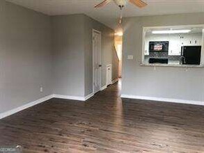 3925 Mountain View Rd in Oakwood, GA - Building Photo - Building Photo