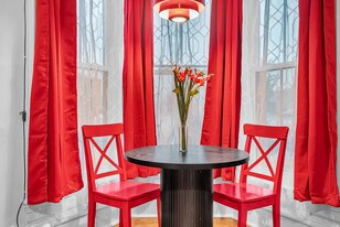 139 Center St, Unit Ruby in Hobart, IN - Building Photo