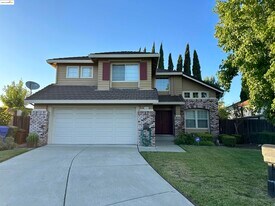 1023 New Holland Ct in Brentwood, CA - Building Photo