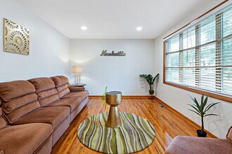 701 Revels Dr in Nashville, TN - Foto de edificio - Building Photo