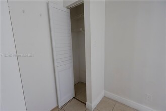 15770 SW 106th Terrace in Miami, FL - Building Photo - Building Photo