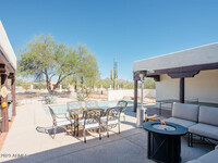 5048 Calle De Los Flores in Cave Creek, AZ - Building Photo - Building Photo