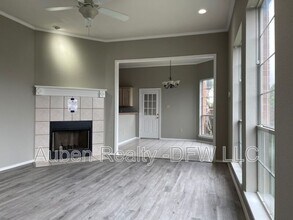 815 Valleybrooke Dr in Arlington, TX - Building Photo - Building Photo