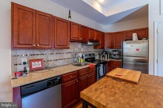 1841 Bainbridge St in Philadelphia, PA - Building Photo - Building Photo