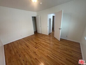 4131 Palmwood Dr in Los Angeles, CA - Foto de edificio - Building Photo