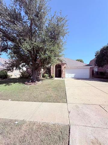 1748 Hidden Brook Dr in Grand Prairie, TX - Building Photo - Building Photo