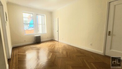 WEST 13 STREET, Unit 35 in New York, NY - Building Photo - Building Photo