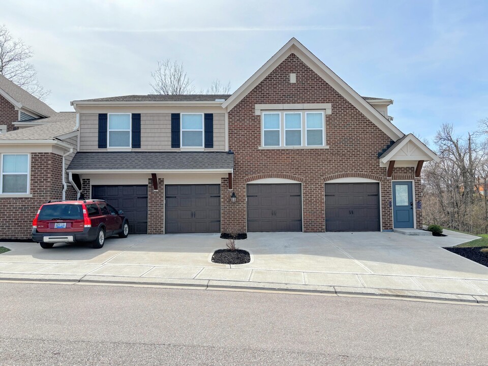 1175 Orange Blossom Ct in Fort Wright, KY - Building Photo