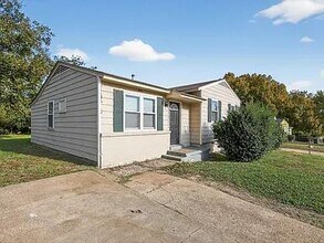 896 Pawnee Ave in Memphis, TN - Building Photo - Building Photo
