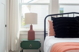 1605 NE Liberty St in Portland, OR - Building Photo