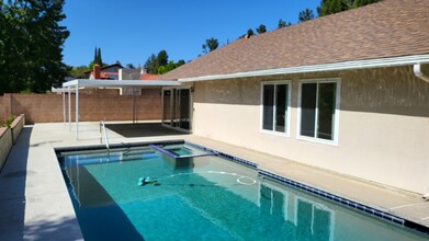 3815 Patrick Henry Pl in Agoura Hills, CA - Building Photo - Building Photo