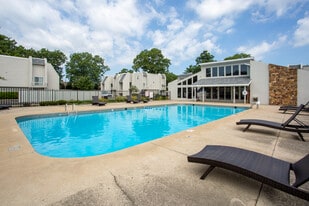 North River Landing Apartments in Elkhart, IN - Building Photo