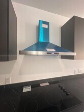 538 NW 17th Ave in Fort Lauderdale, FL - Building Photo - Building Photo